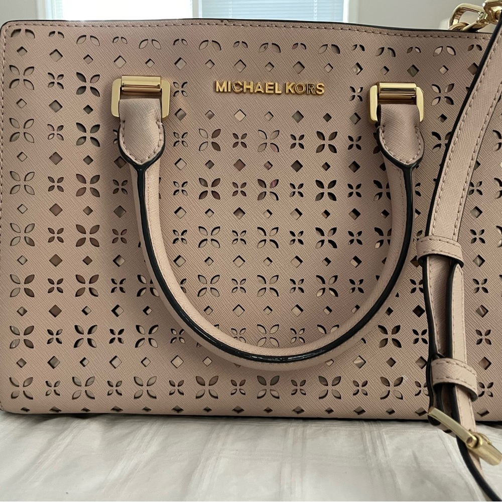 COPY - Micheal Kors purse